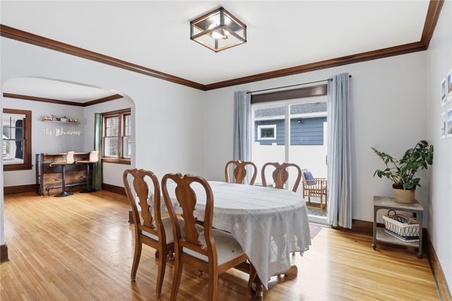 71 Curtice Rd, Irondequoit, NY 14617