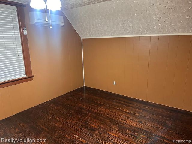 385 N Main Street, Imlay City, MI 48444