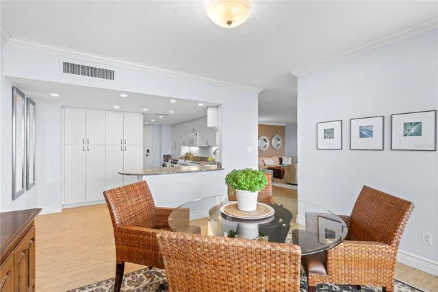 603 LONGBOAT CLUB ROAD 202N, Longboat Key, FL 34228