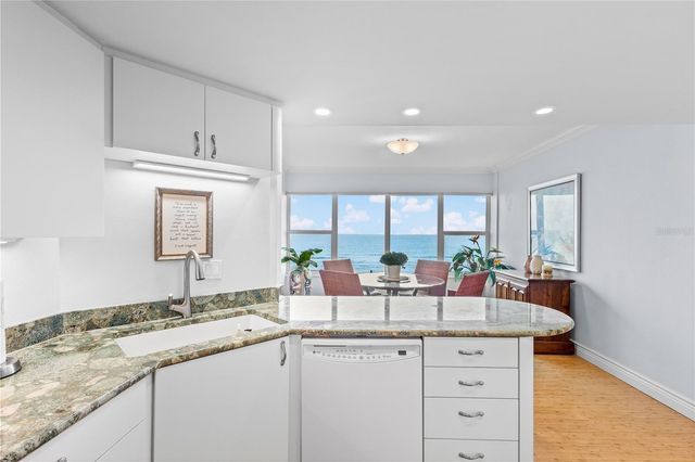 603 LONGBOAT CLUB ROAD 202N, Longboat Key, FL 34228