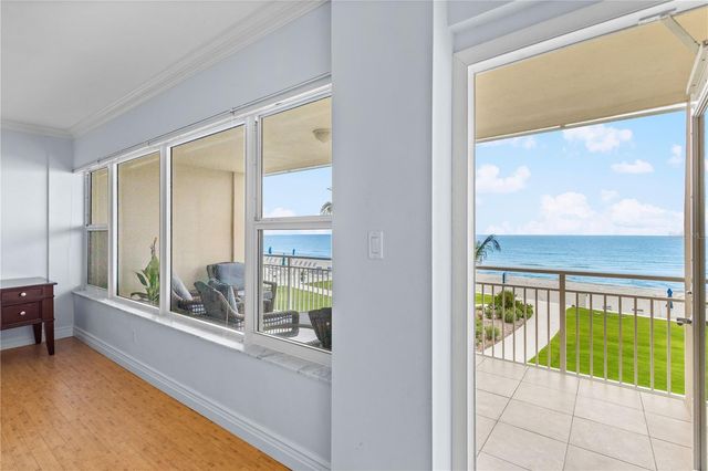 603 LONGBOAT CLUB ROAD 202N, Longboat Key, FL 34228