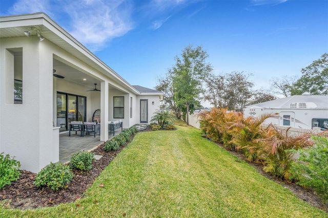 5390 CLUBHOUSE HILLS LANE, Lakeland, FL 33812