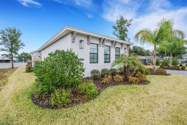 5390 CLUBHOUSE HILLS LANE, Lakeland, FL 33812