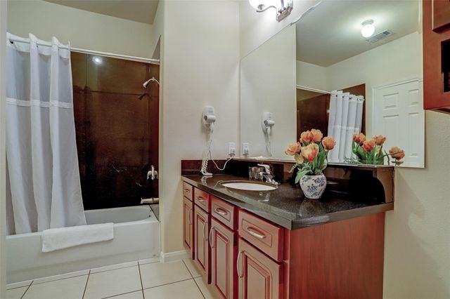 2088 Laverne Street 1, Houston, TX 77080