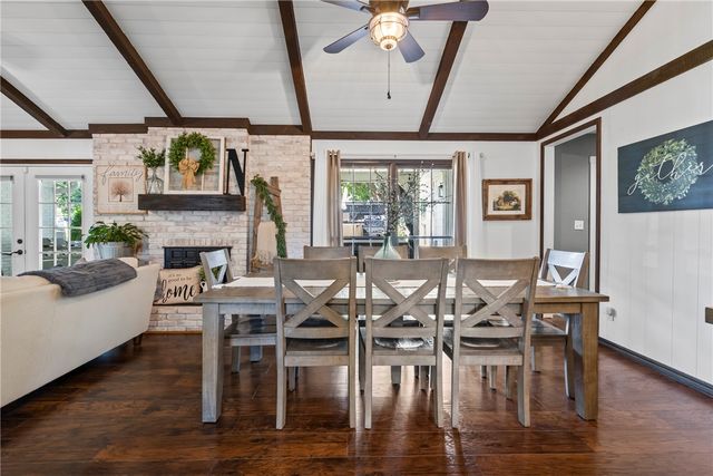 216 W Bush Street, Prairie Grove, AR 72753