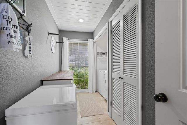 216 W Bush Street, Prairie Grove, AR 72753