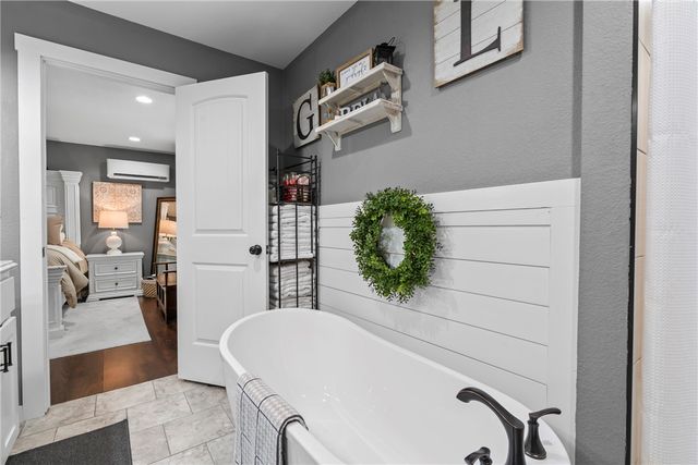 216 W Bush Street, Prairie Grove, AR 72753