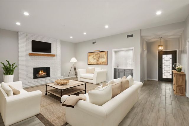 6019 Yellow Rock Trail, Dallas, TX 75248