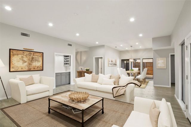 6019 Yellow Rock Trail, Dallas, TX 75248