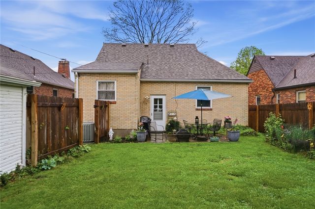 225 Cushing Avenue, Kettering, OH 45429