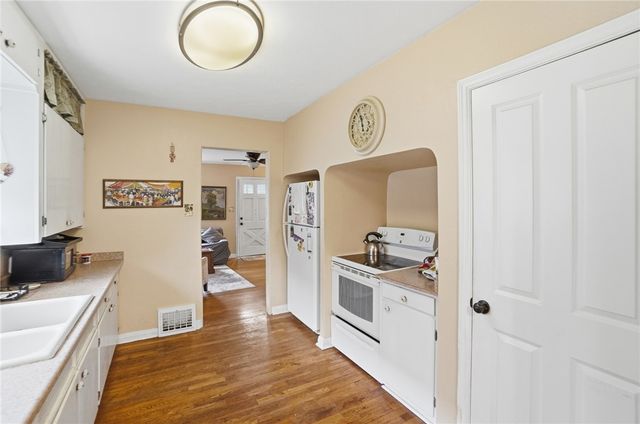 225 Cushing Avenue, Kettering, OH 45429