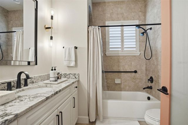 2165 MAJESTIC OAKS BOULEVARD, Clearwater, FL 33759