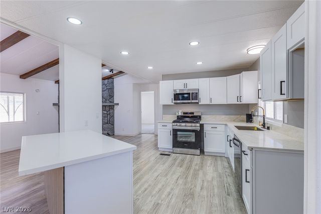 3230 La Barca Lane, Las Vegas, NV 89122