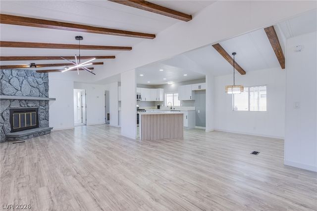 3230 La Barca Lane, Las Vegas, NV 89122