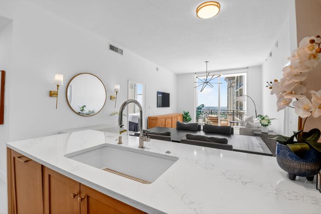 550 Okeechobee Boulevard Lph-07, West Palm Beach, FL 33401