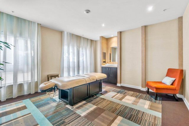 550 Okeechobee Boulevard Lph-07, West Palm Beach, FL 33401