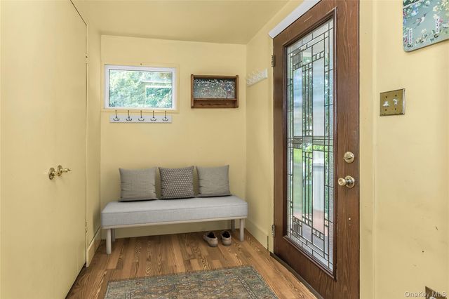 43 Elm Street, Lynbrook, NY 11563