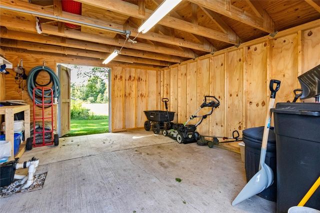 9 Jupiter Way, Macedon, NY 14502