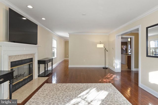 401 FARNSWORTH AVE, Bordentown, NJ 08505