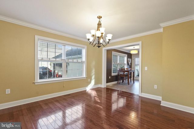 401 FARNSWORTH AVE, Bordentown, NJ 08505