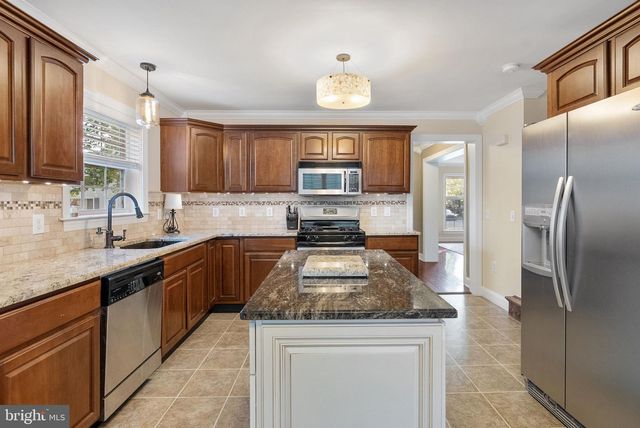 401 FARNSWORTH AVE, Bordentown, NJ 08505