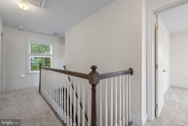 401 FARNSWORTH AVE, Bordentown, NJ 08505