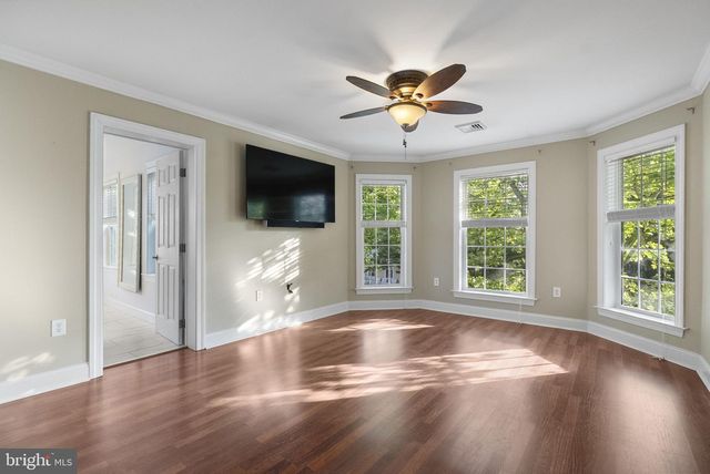 401 FARNSWORTH AVE, Bordentown, NJ 08505
