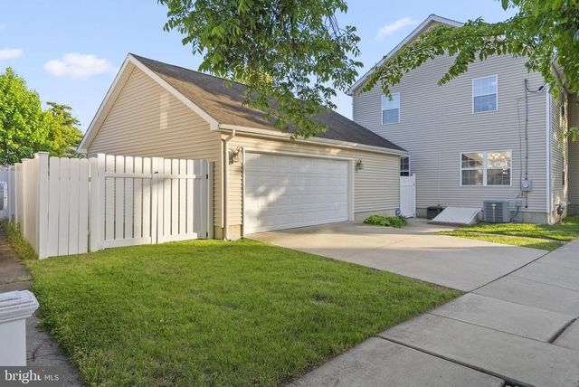 401 FARNSWORTH AVE, Bordentown, NJ 08505