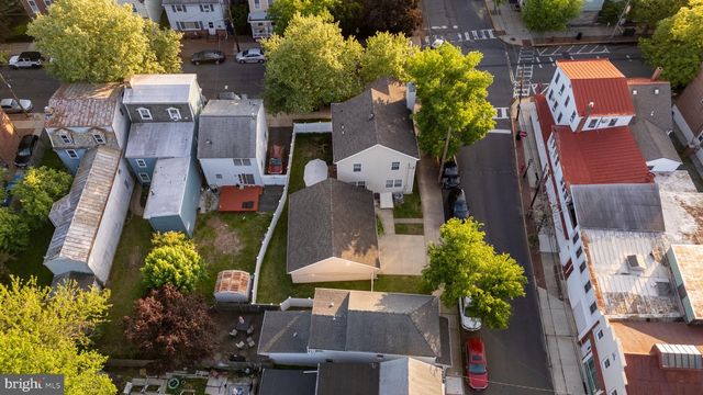 401 FARNSWORTH AVE, Bordentown, NJ 08505