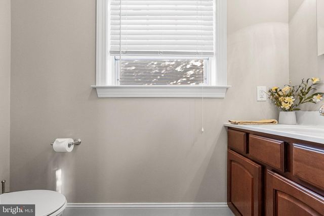 401 FARNSWORTH AVE, Bordentown, NJ 08505
