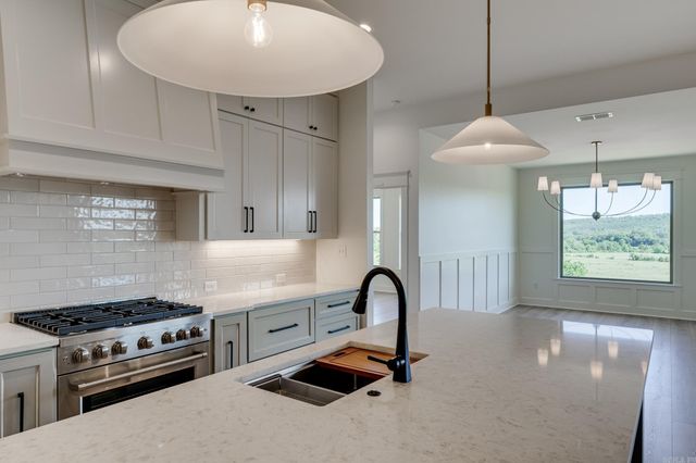 264 Castleberry Road, Greenbrier, AR 72058