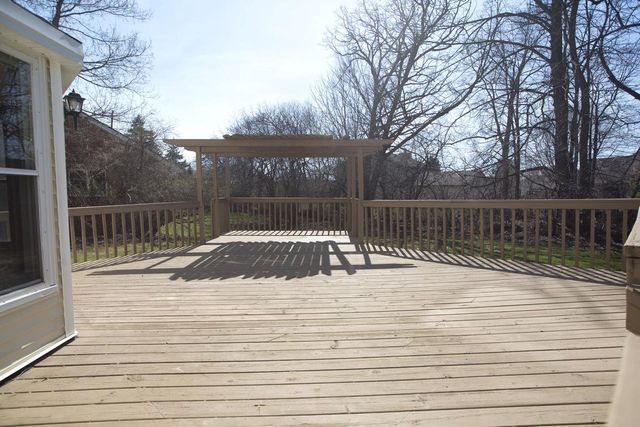 4445 Longview DRIVE, New Berlin, WI 53151