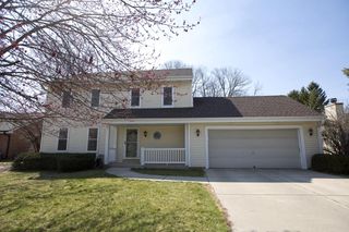 4445 Longview DRIVE, New Berlin, WI 53151