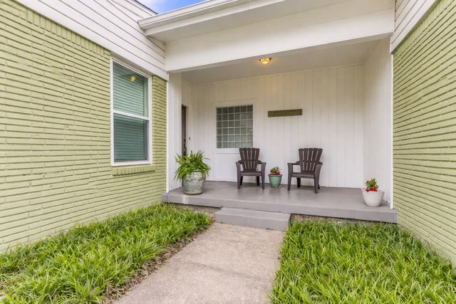 2309 Prichard Lane, Dallas, TX 75227