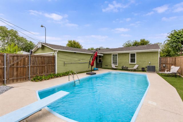 2309 Prichard Lane, Dallas, TX 75227