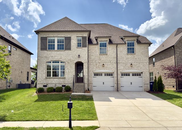 2309 Coppergate Way, Thompsons Station, TN 37179