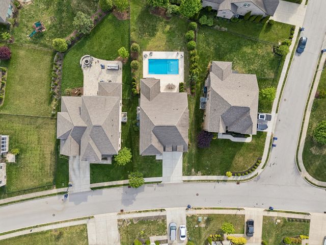 2309 Coppergate Way, Thompsons Station, TN 37179