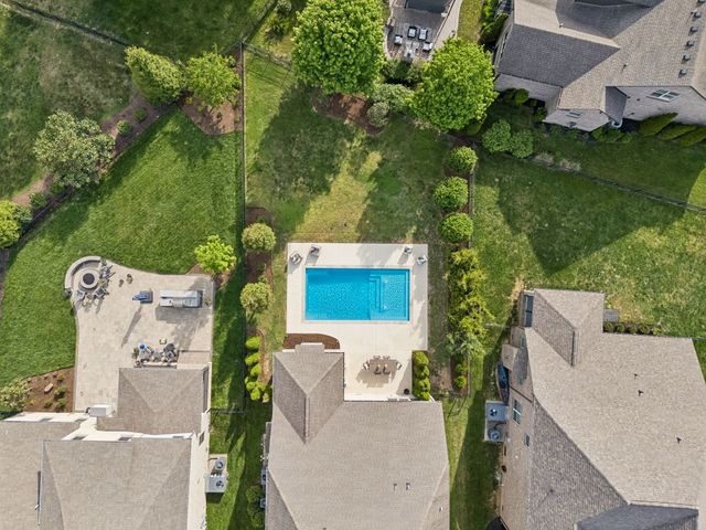 2309 Coppergate Way, Thompsons Station, TN 37179