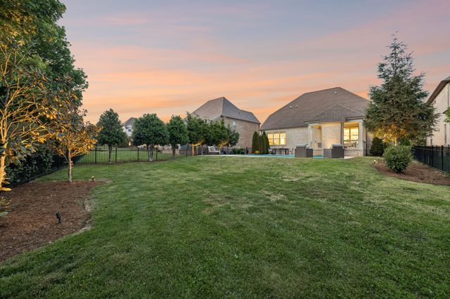 2309 Coppergate Way, Thompsons Station, TN 37179