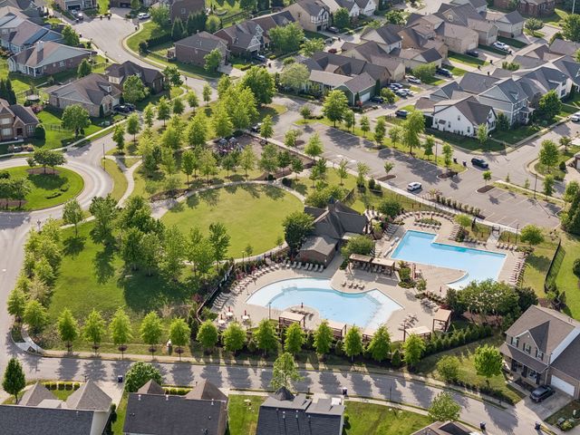 2309 Coppergate Way, Thompsons Station, TN 37179