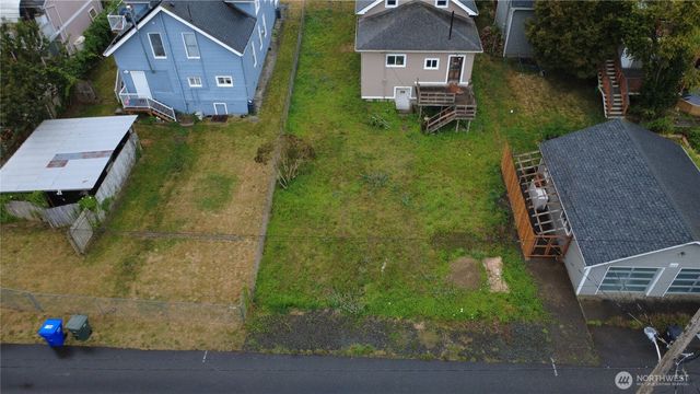 2005 Rockefeller, Everett, WA 98201