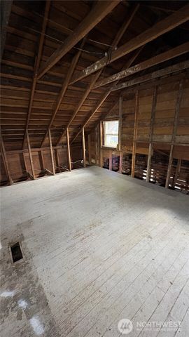 2005 Rockefeller, Everett, WA 98201