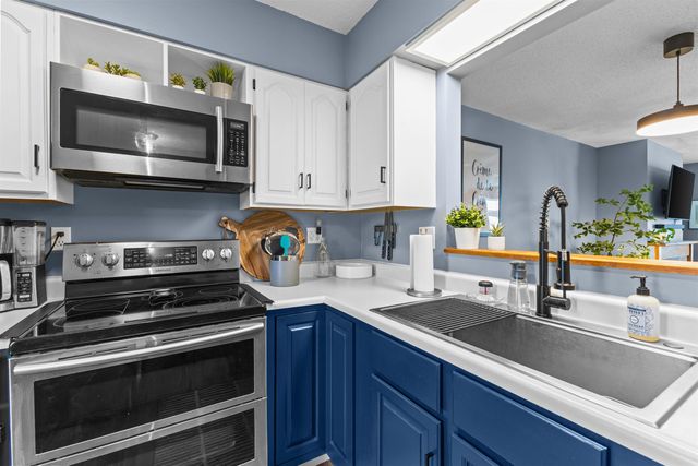423 Westview Circle, Williston, VT 05495