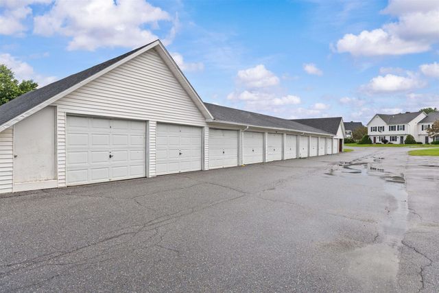 423 Westview Circle, Williston, VT 05495