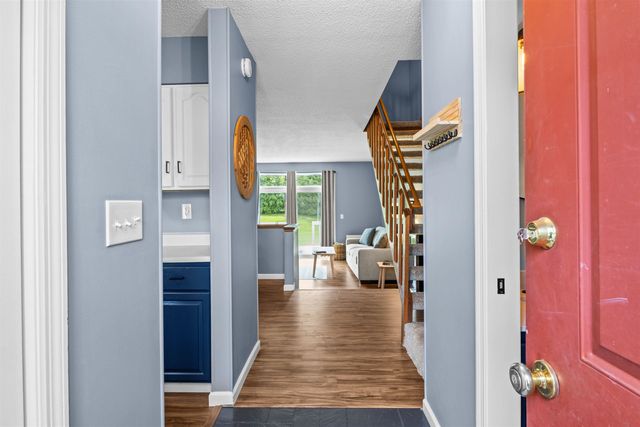 423 Westview Circle, Williston, VT 05495