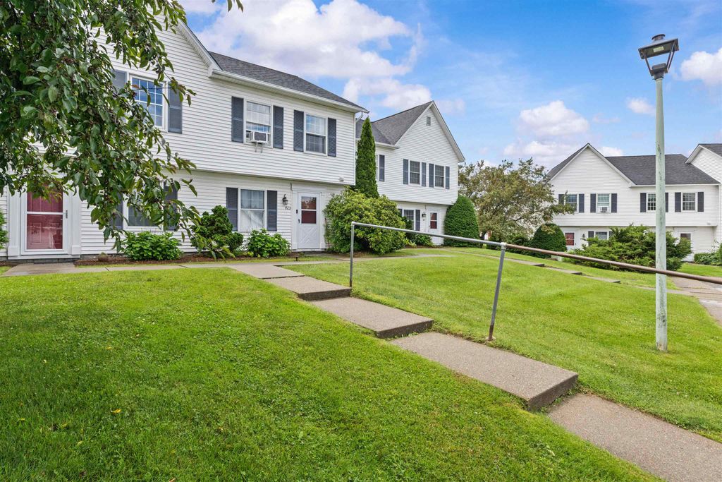 423 Westview Circle, Williston, VT 05495