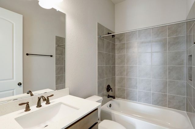 1615 Friendship Trail, Seabrook, TX 77586