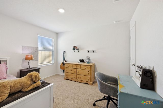 1004 Norway, Seguin, TX 78155