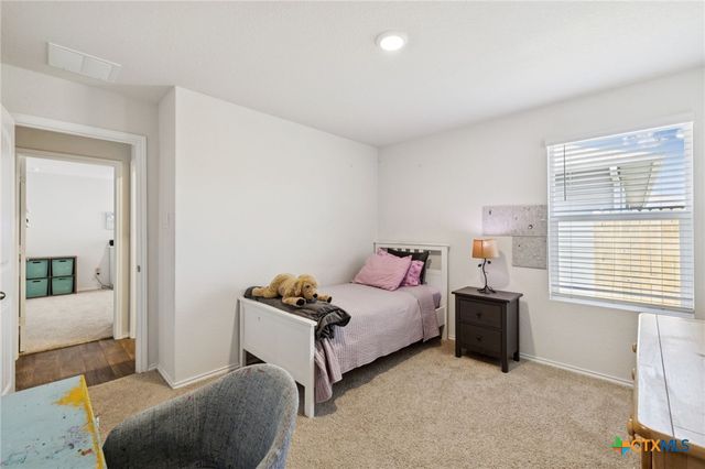 1004 Norway, Seguin, TX 78155