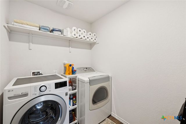 1004 Norway, Seguin, TX 78155